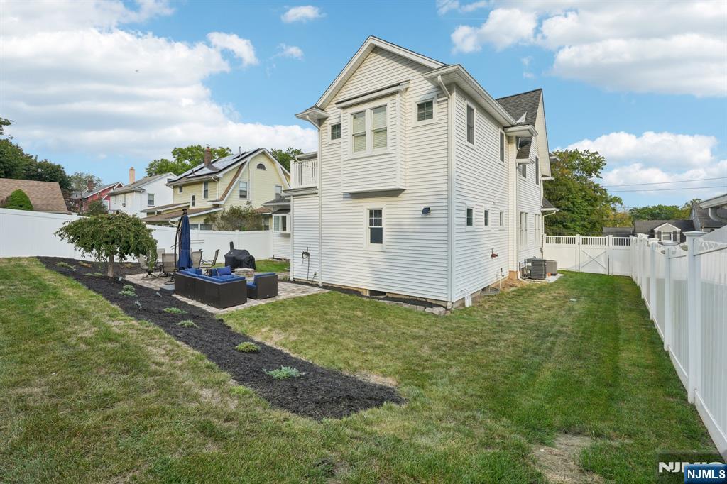130 Pasadena Place