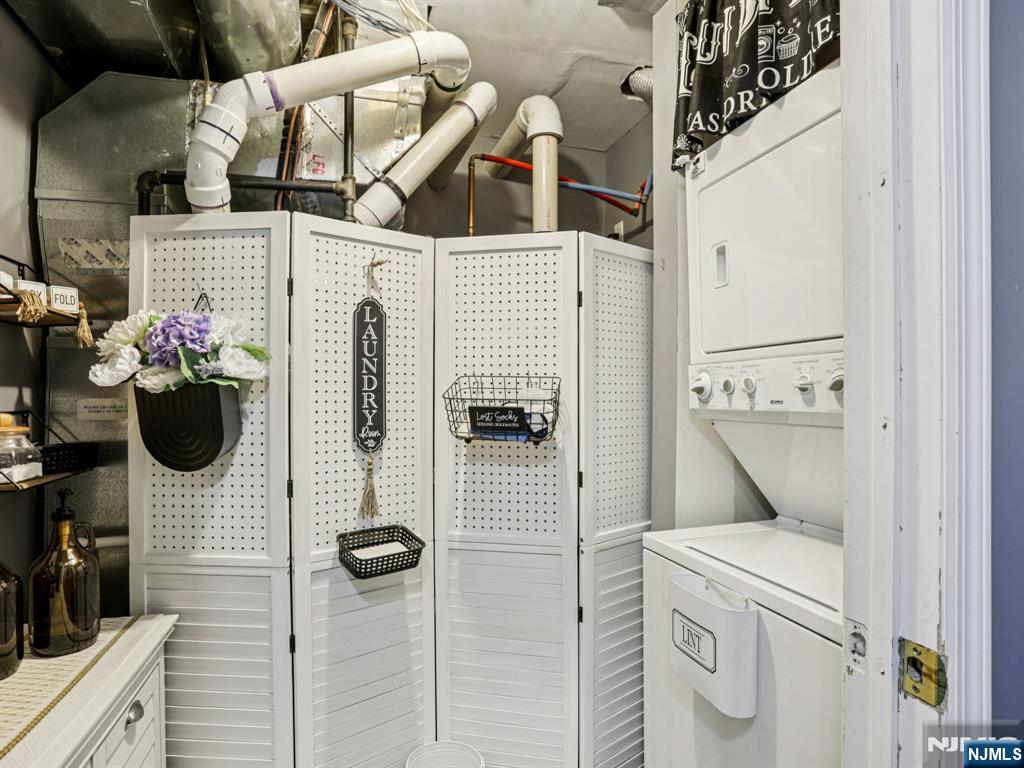 20 Mountain Avenue 9