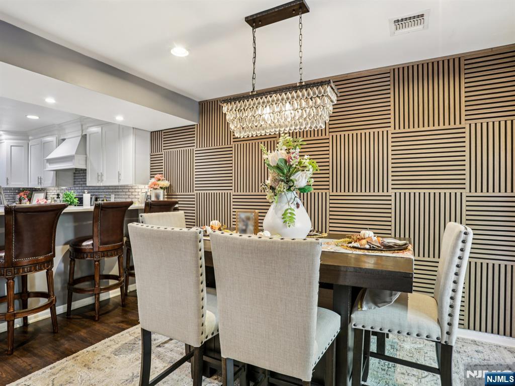 20 Mountain Avenue 9