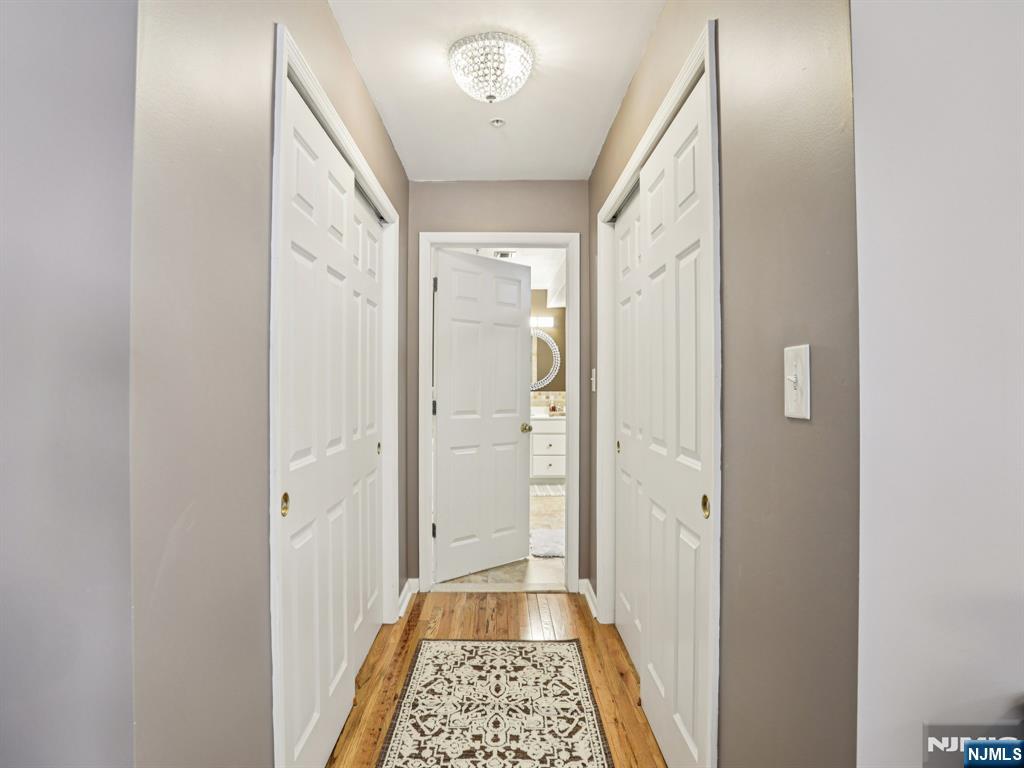 20 Mountain Avenue 9