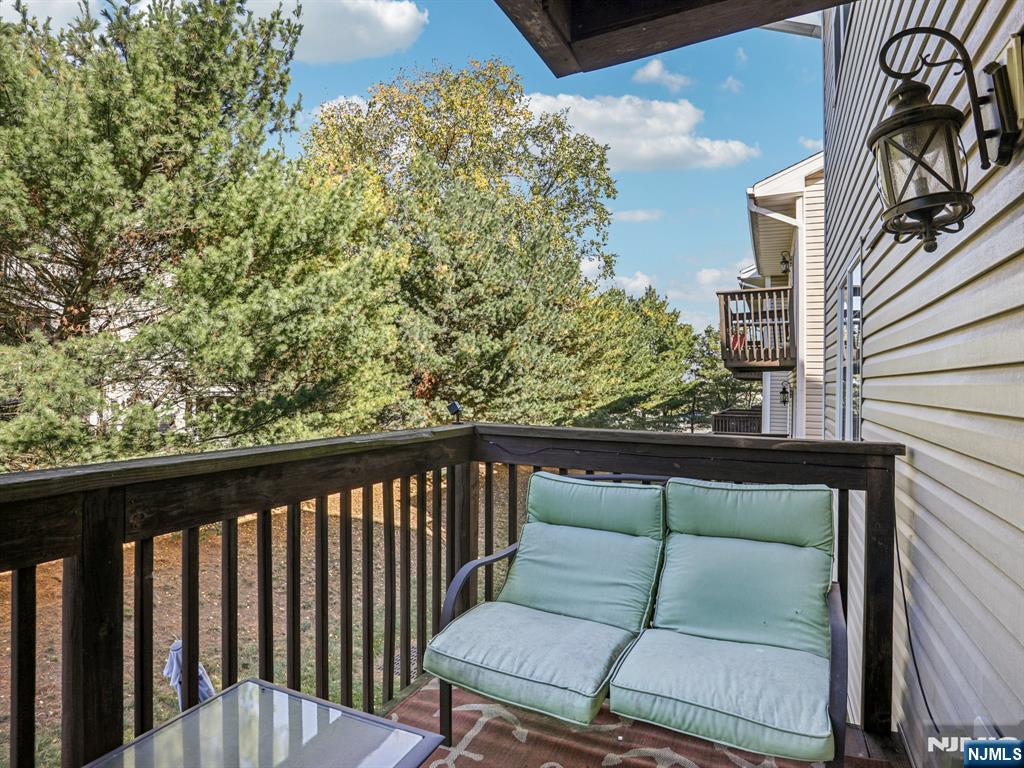 20 Mountain Avenue 9