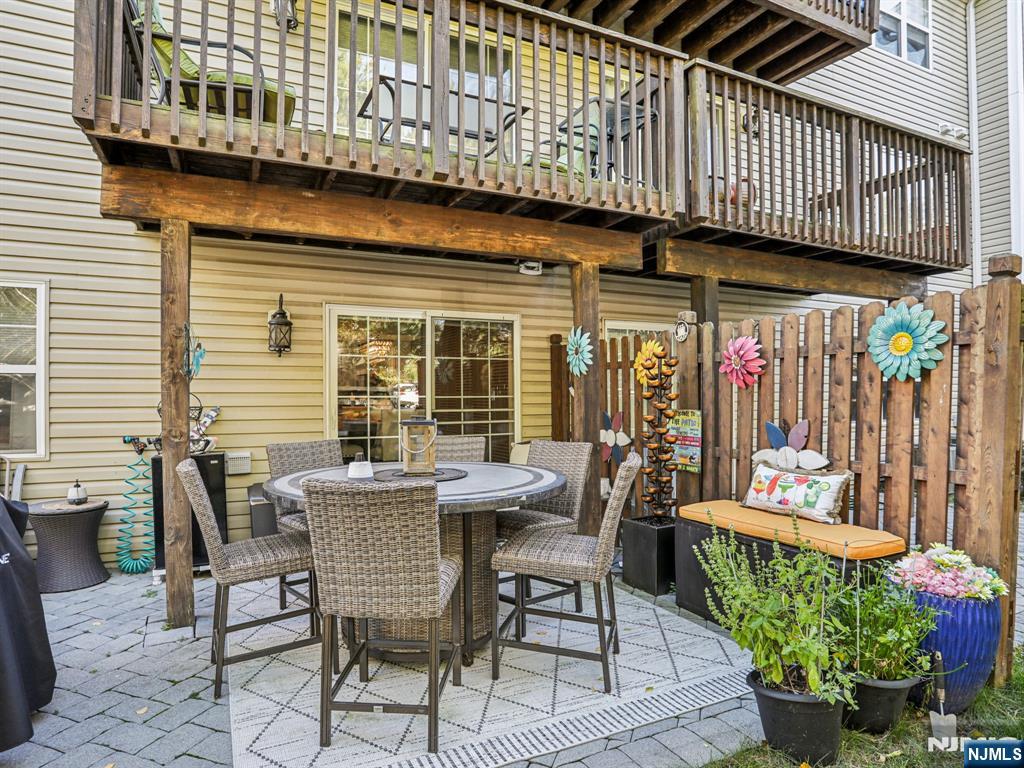 20 Mountain Avenue 9