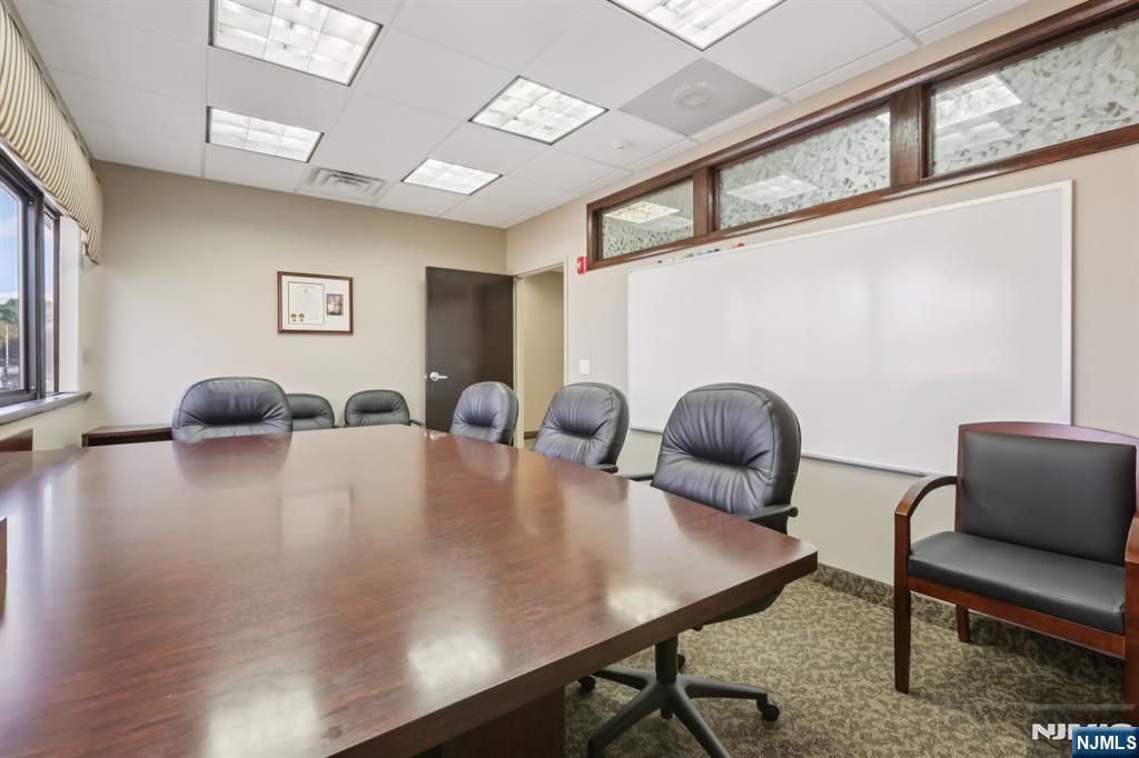 401 Hamburg Turnpike 308