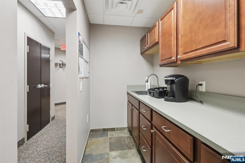 401 Hamburg Turnpike 308