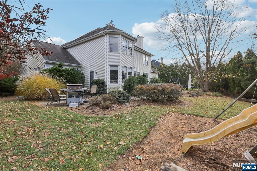 6 Sherry Court