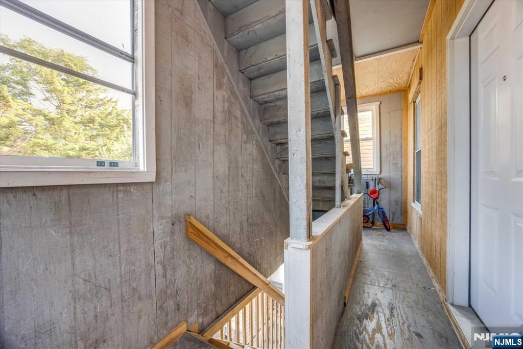 92 Bloomfield Avenue