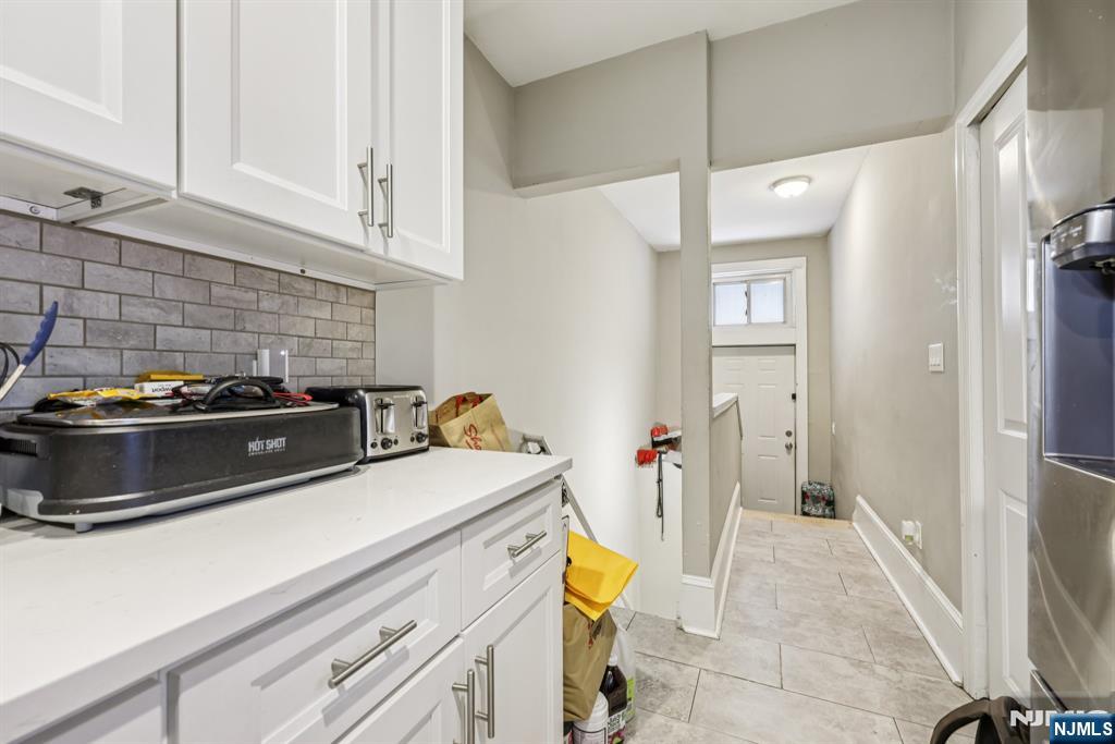 363 Macarthur Avenue