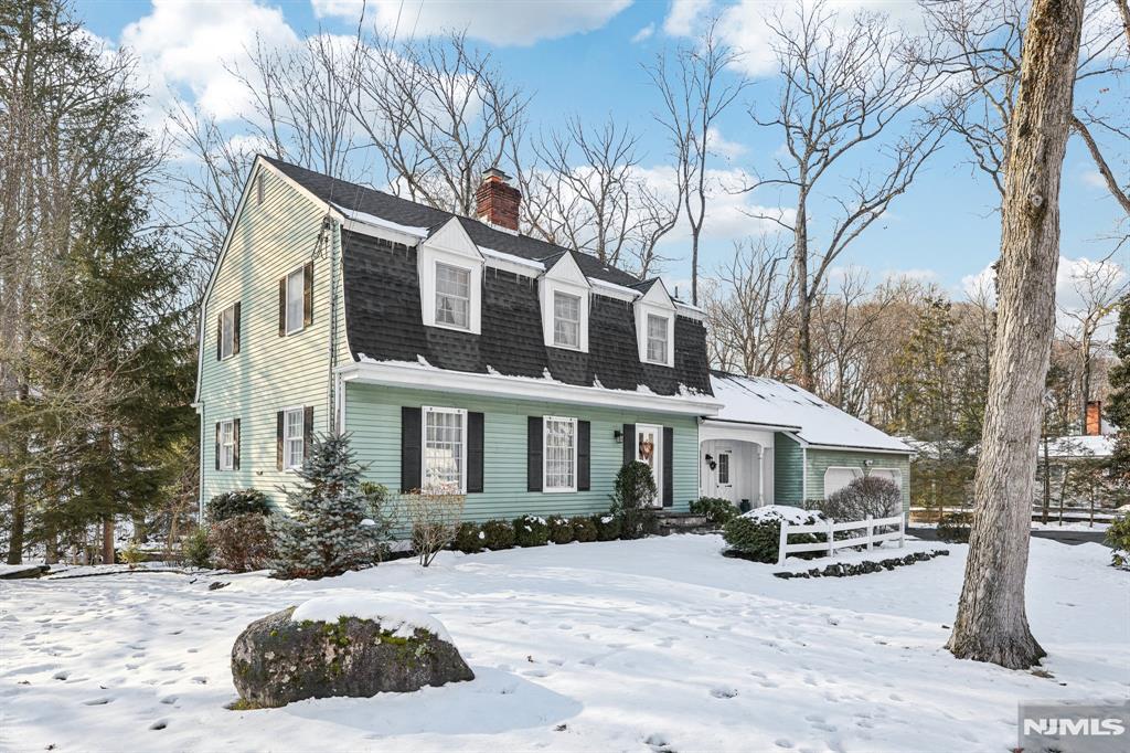 418 Pines Lake Drive