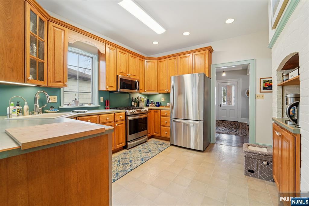 57 Pompton Road