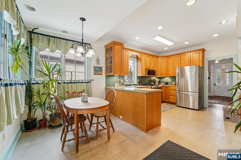 57 Pompton Road