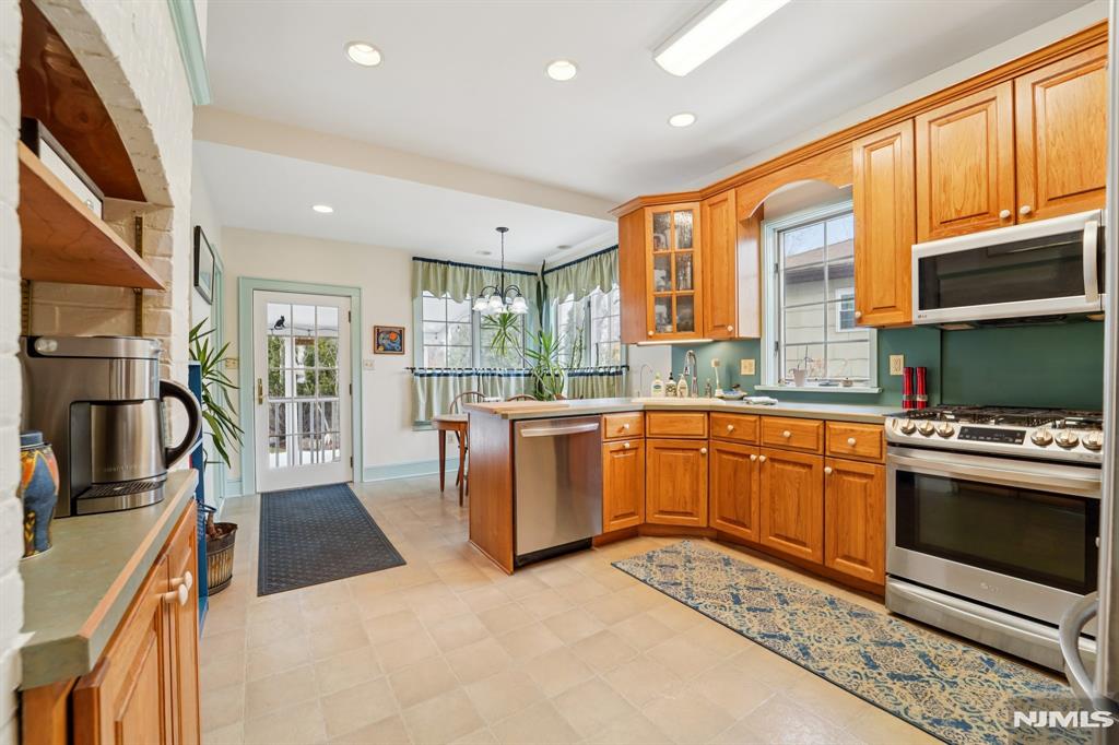 57 Pompton Road