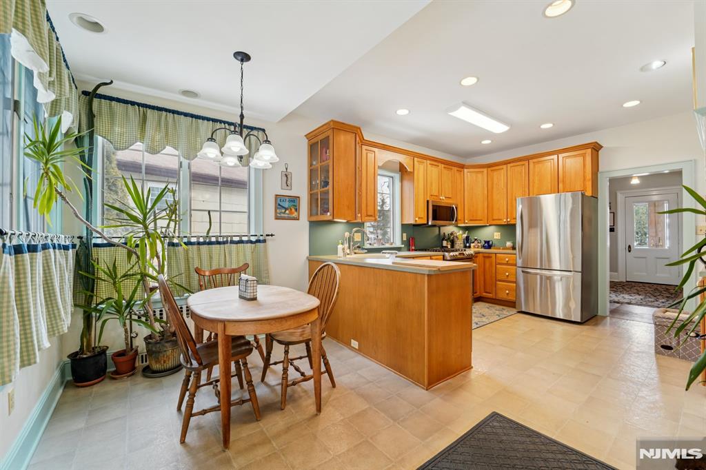 57 Pompton Road