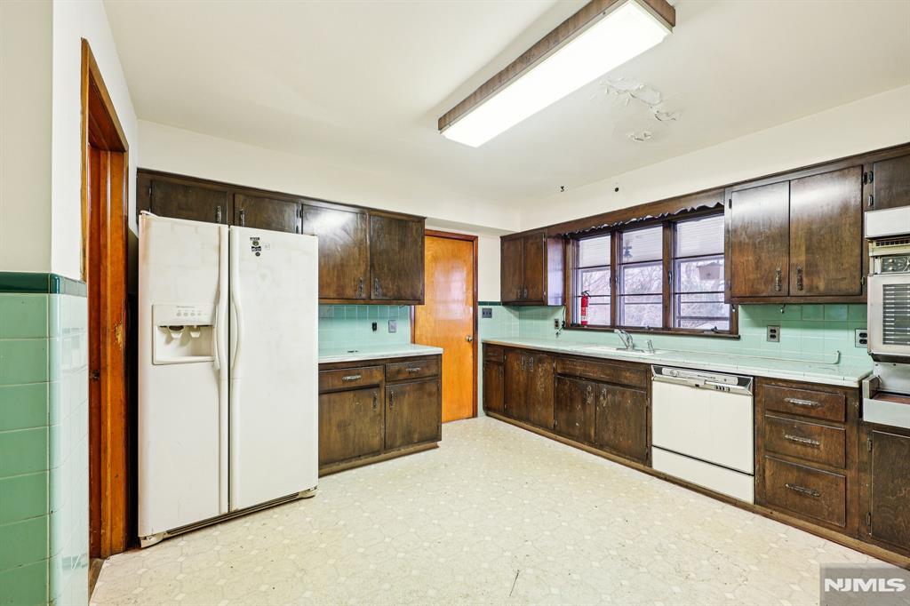 84 Squaw Brook Road