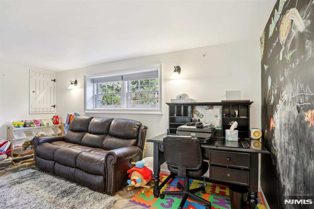 27 Borman Drive