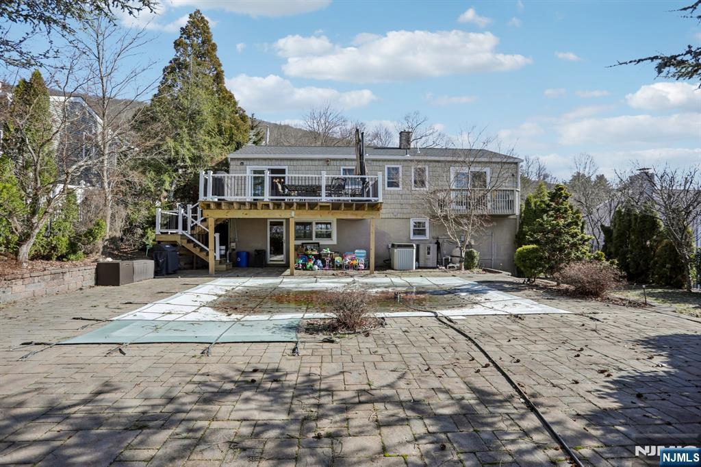27 Borman Drive