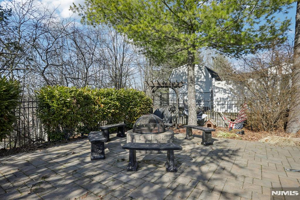27 Borman Drive