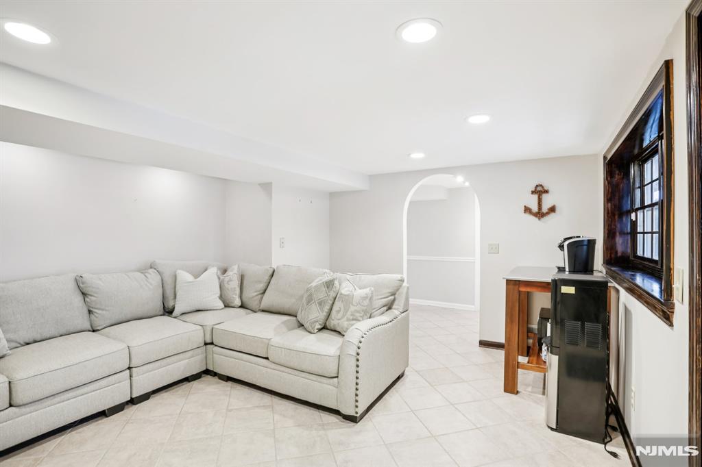 27 Borman Drive