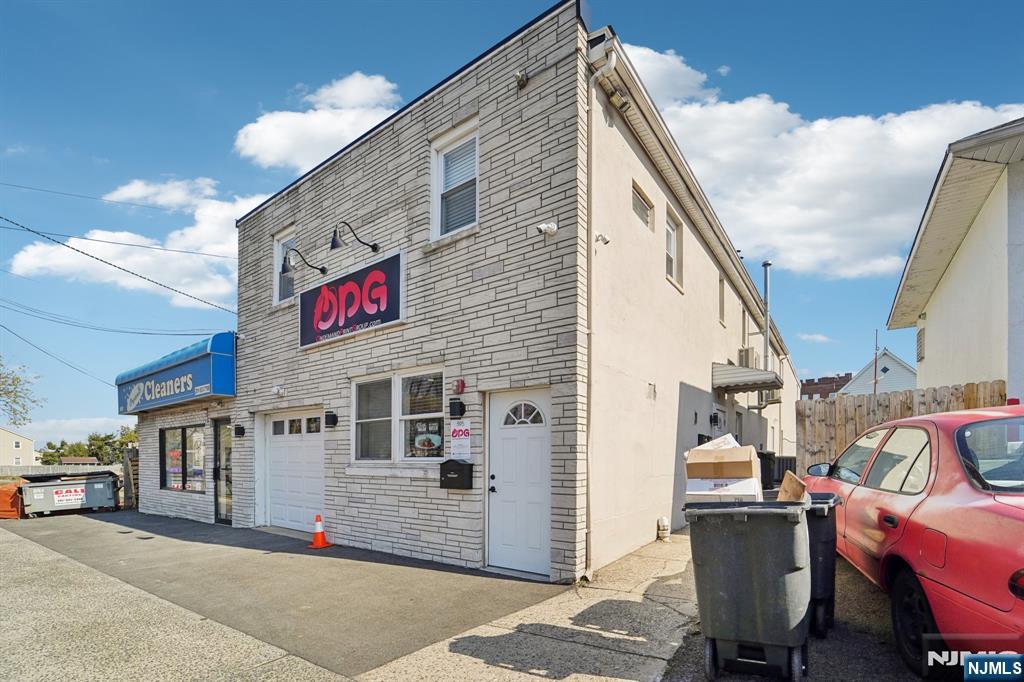 593 New York Avenue