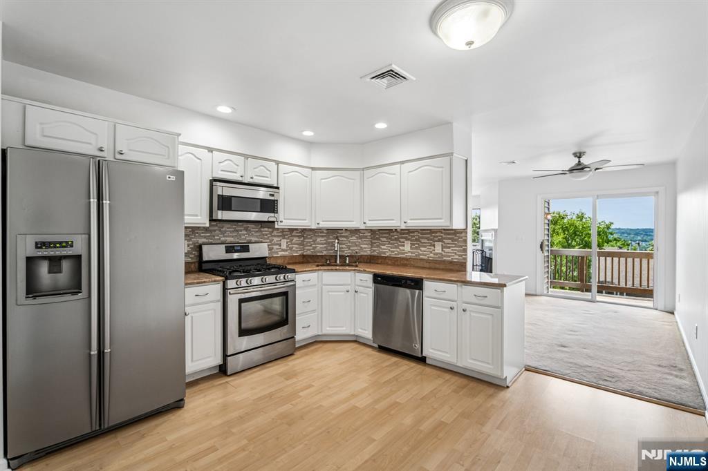 304 Heights Drive 3