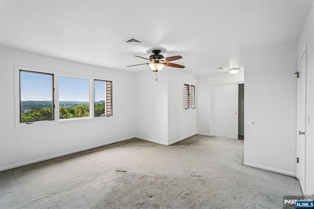 304 Heights Drive 3