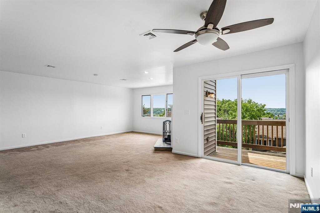 304 Heights Drive 3