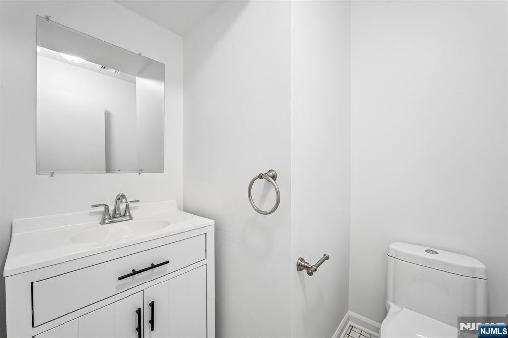 304 Heights Drive 3