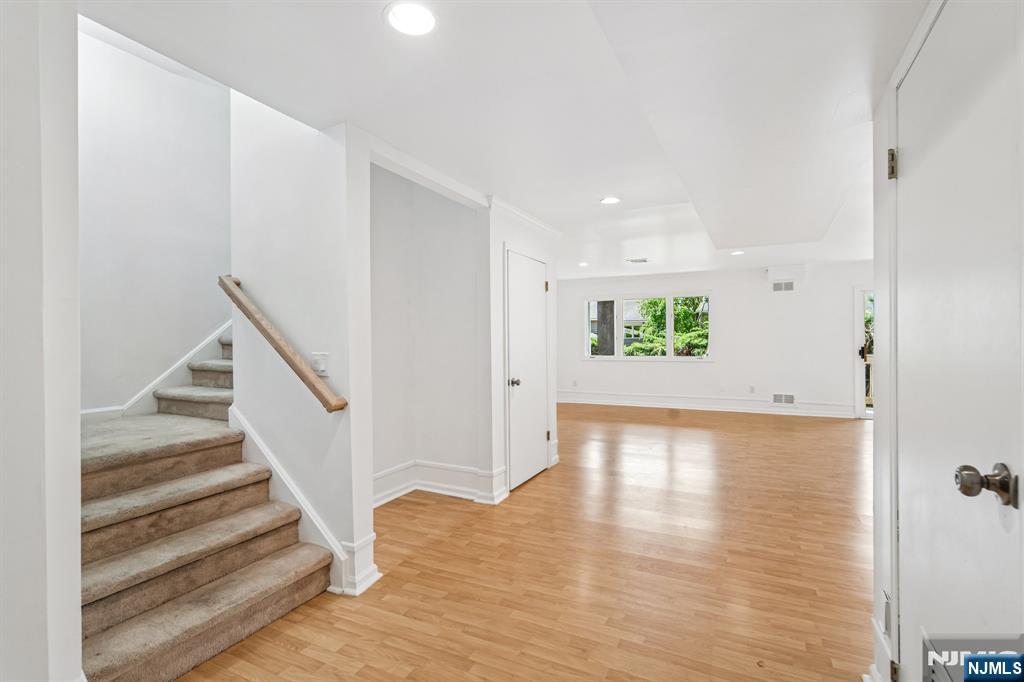 304 Heights Drive 3