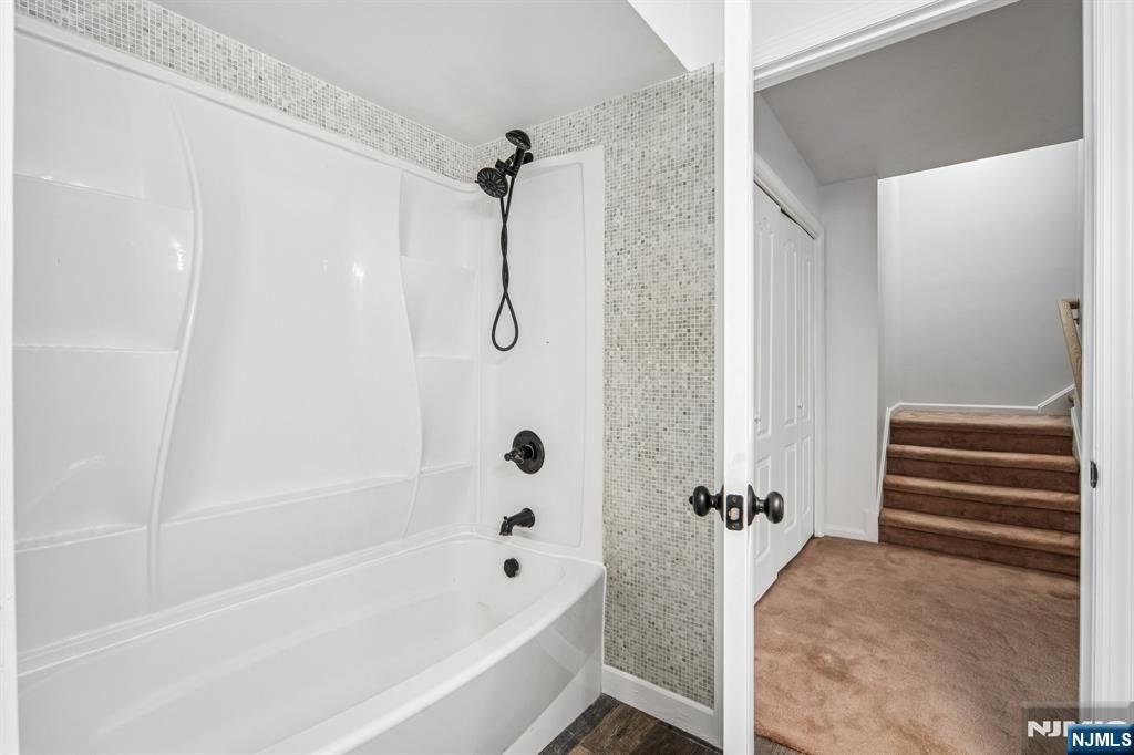 304 Heights Drive 3