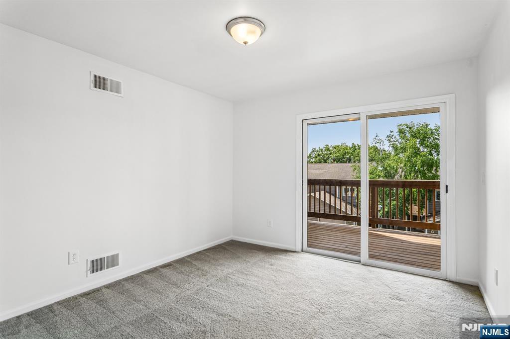 304 Heights Drive 3