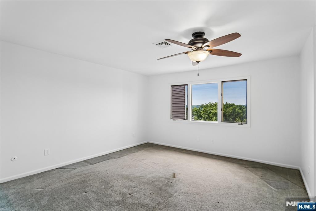304 Heights Drive 3