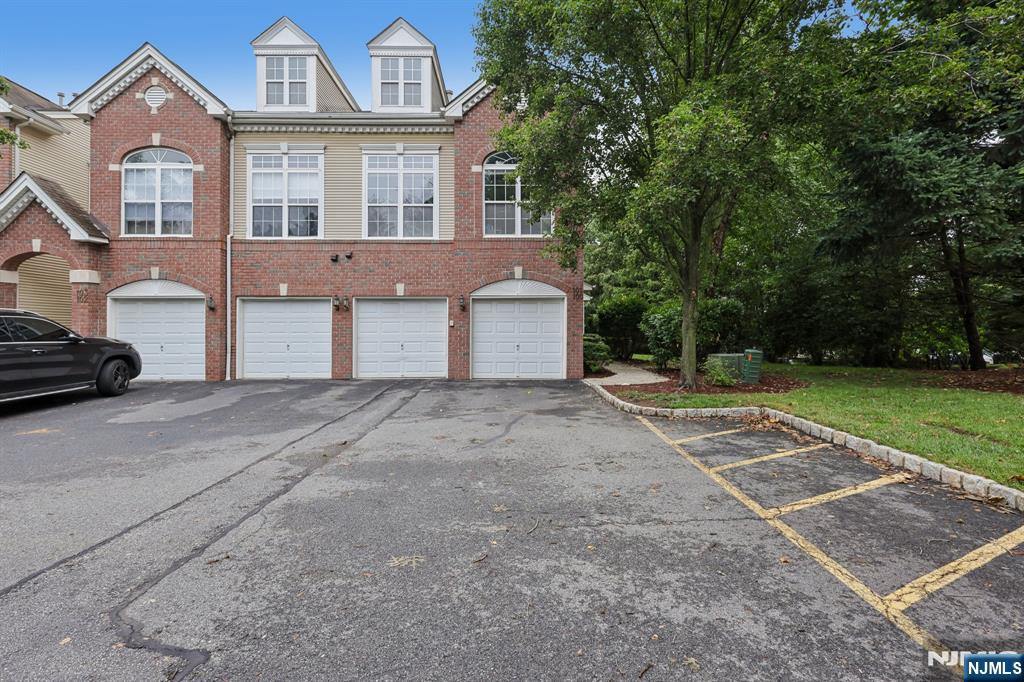 101 Rock Creek Drive T218