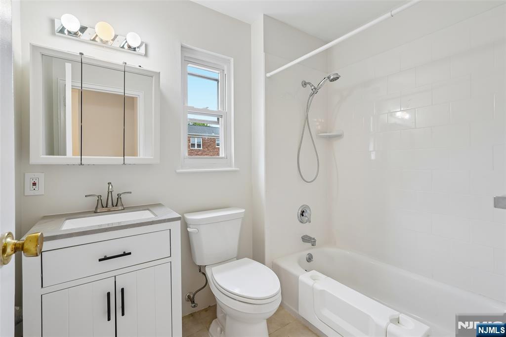 79 Roseland Avenue 73