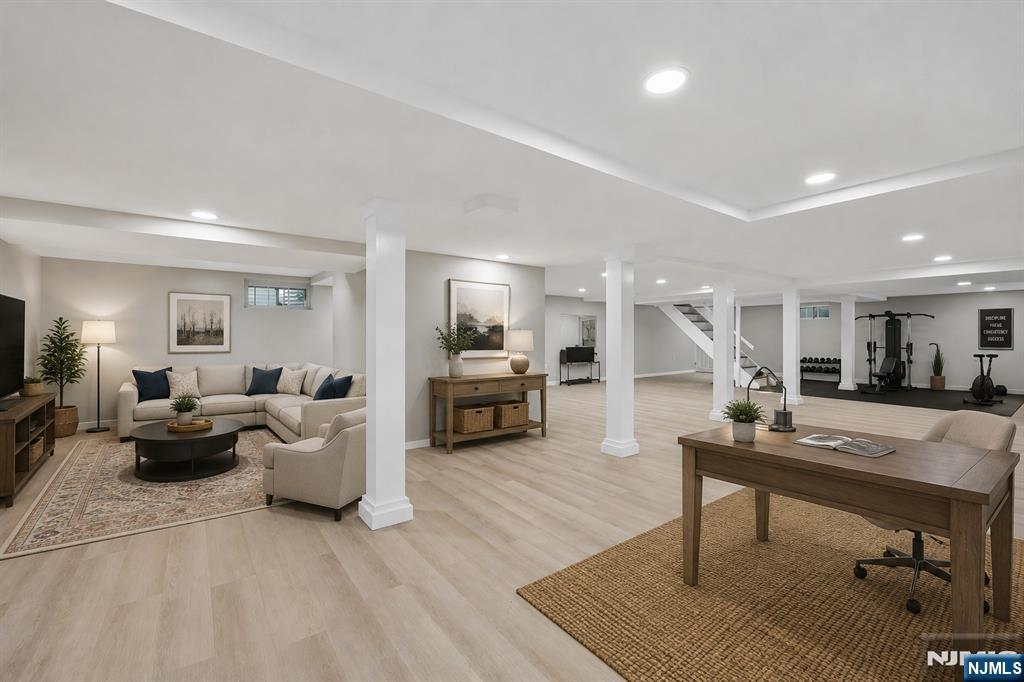 33 Lotz Street