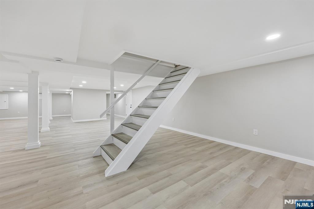 33 Lotz Street