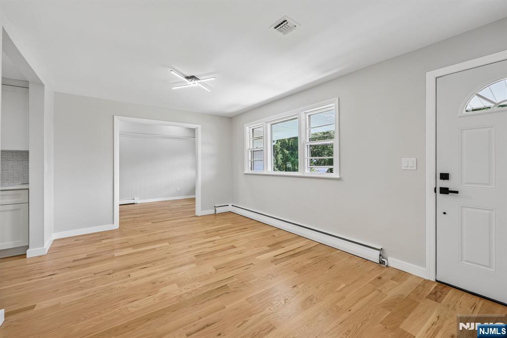 33 Lotz Street