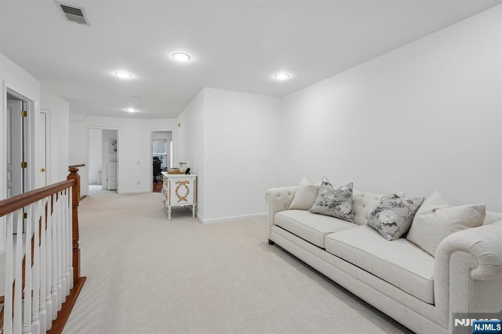 2 Constitution Lane 1501