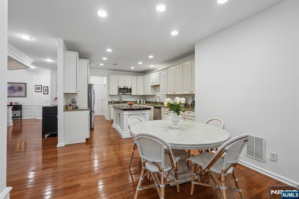 2 Constitution Lane 1501