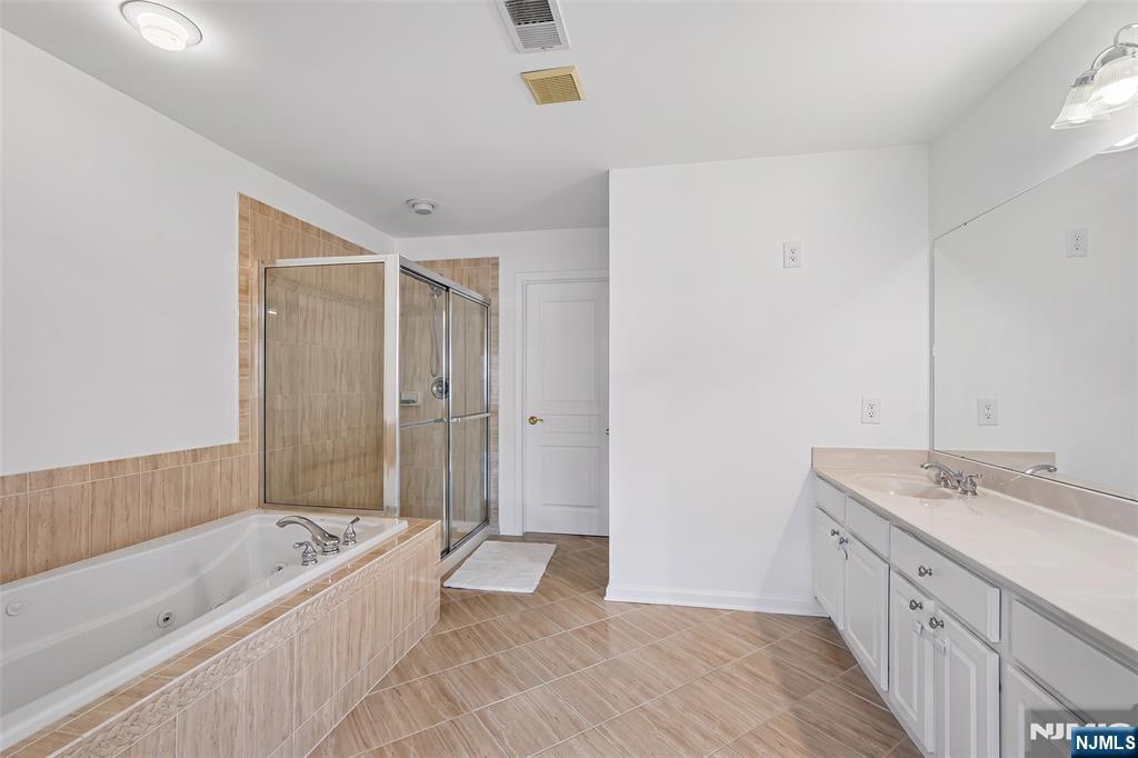 2 Constitution Lane 1501