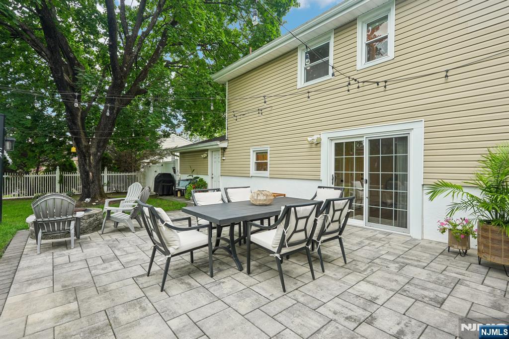24 Lawrence Road
