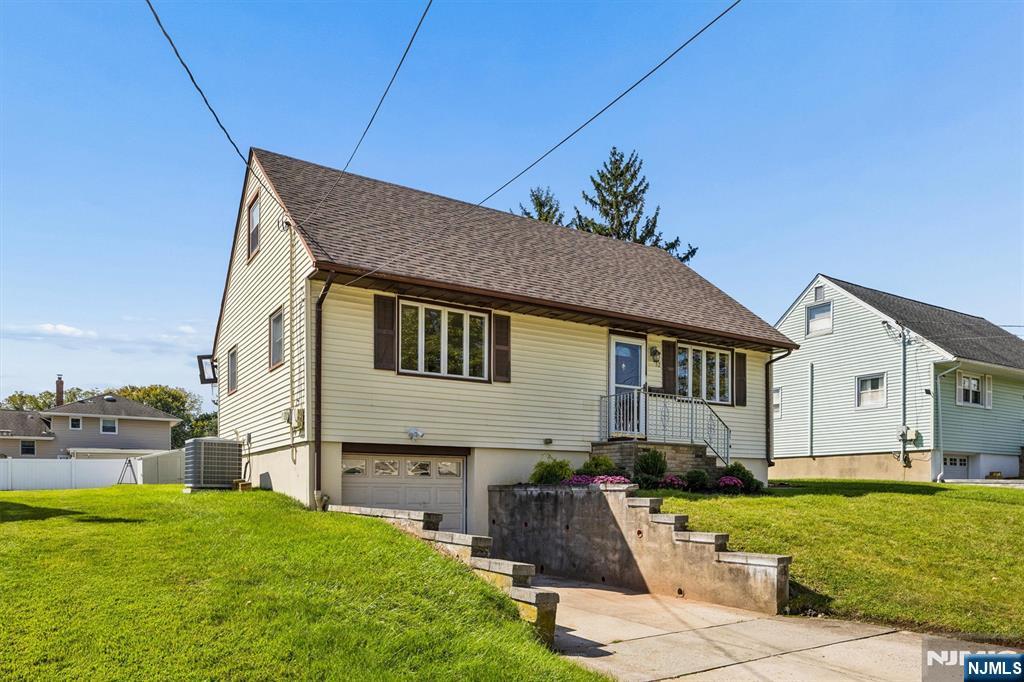 52 Huemmer Terrace