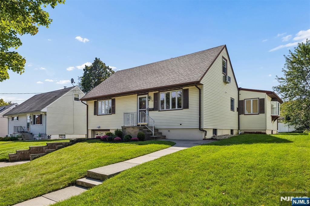 52 Huemmer Terrace