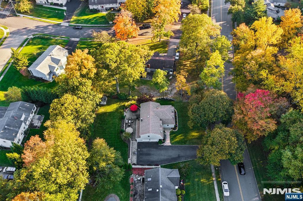 48 Greenrale Avenue