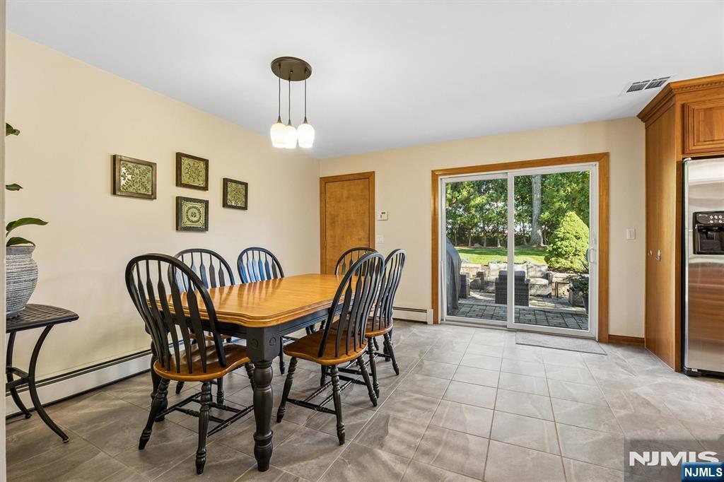 48 Greenrale Avenue