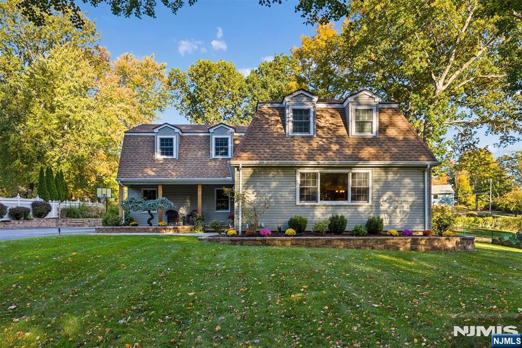 48 Greenrale Avenue