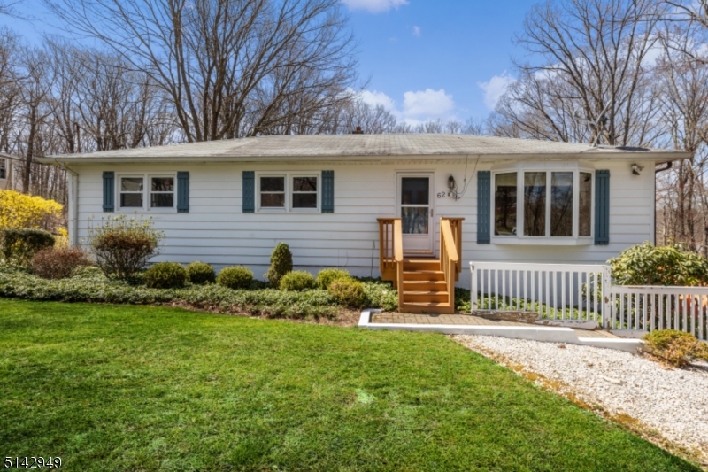 62 Castlewood Trl