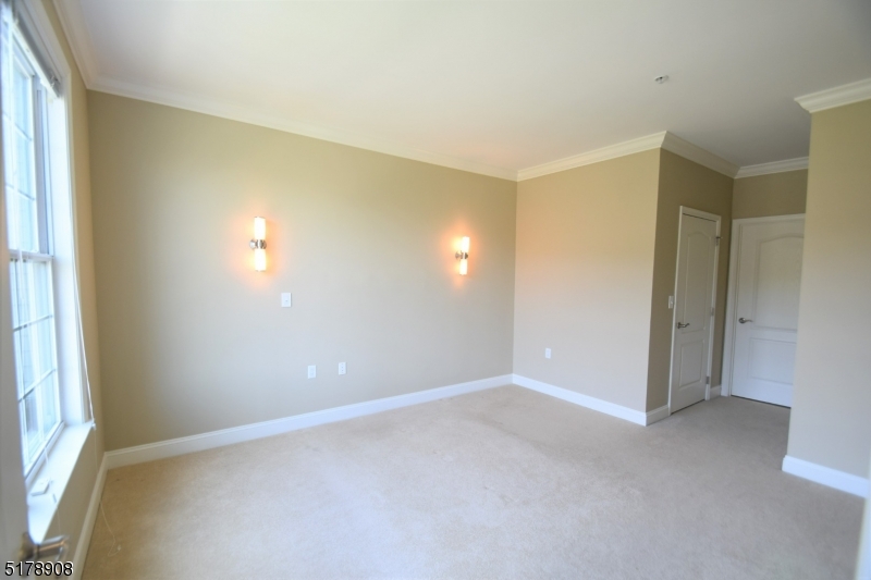 6217 Brookhaven Ct Unit: 6217