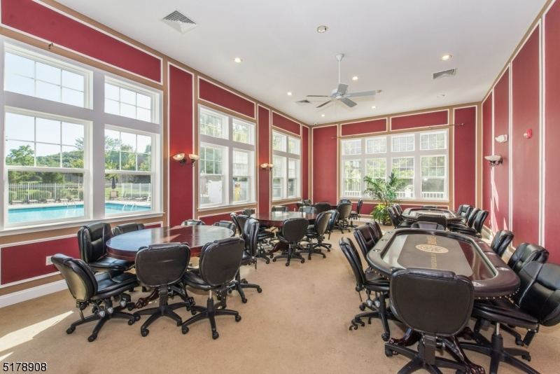 6217 Brookhaven Ct Unit: 6217