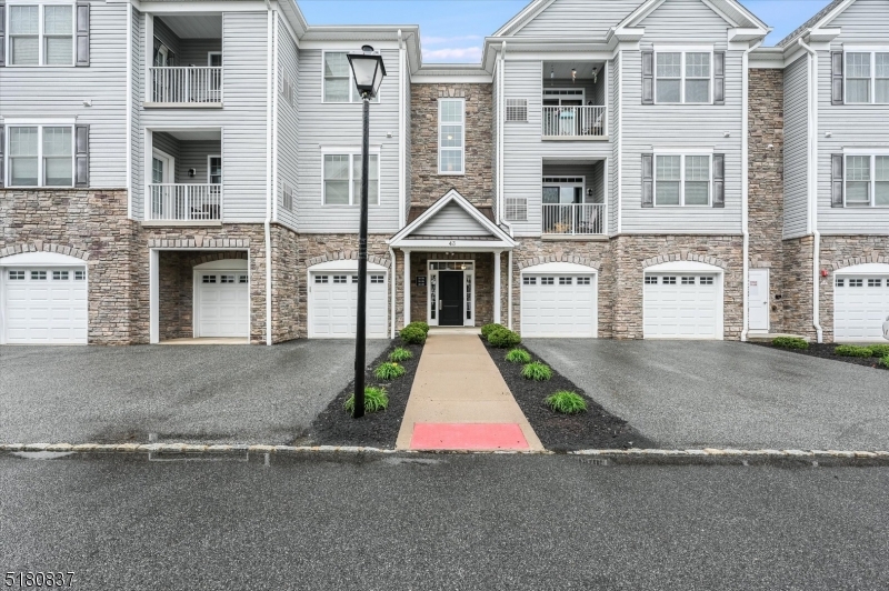 43 Elston Ct Unit: 101