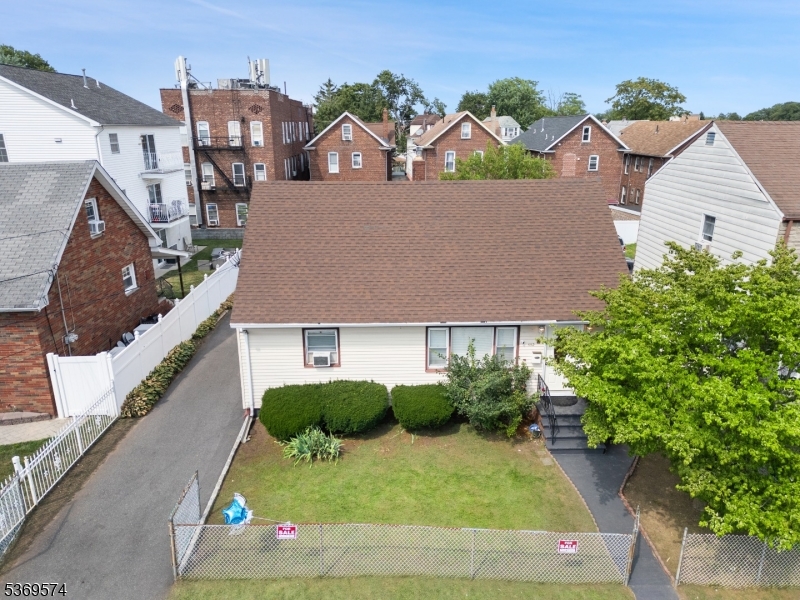 552-554 Paulison Ave