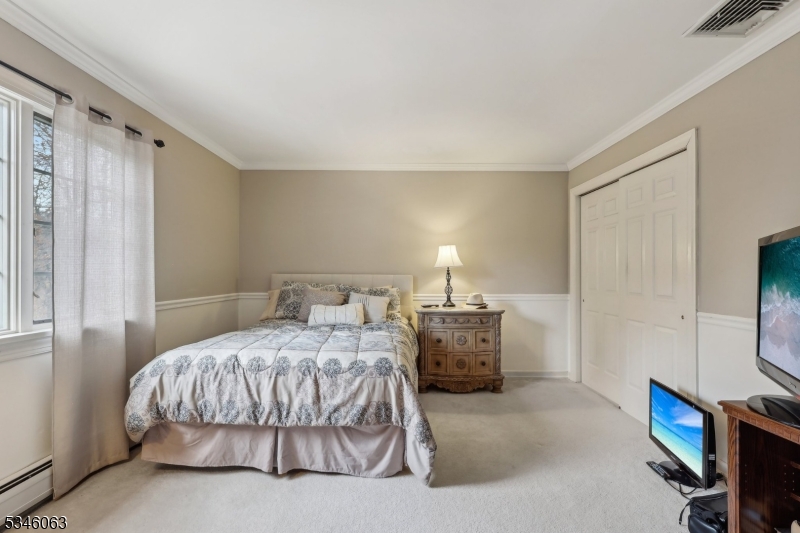 57 Laurie Dr